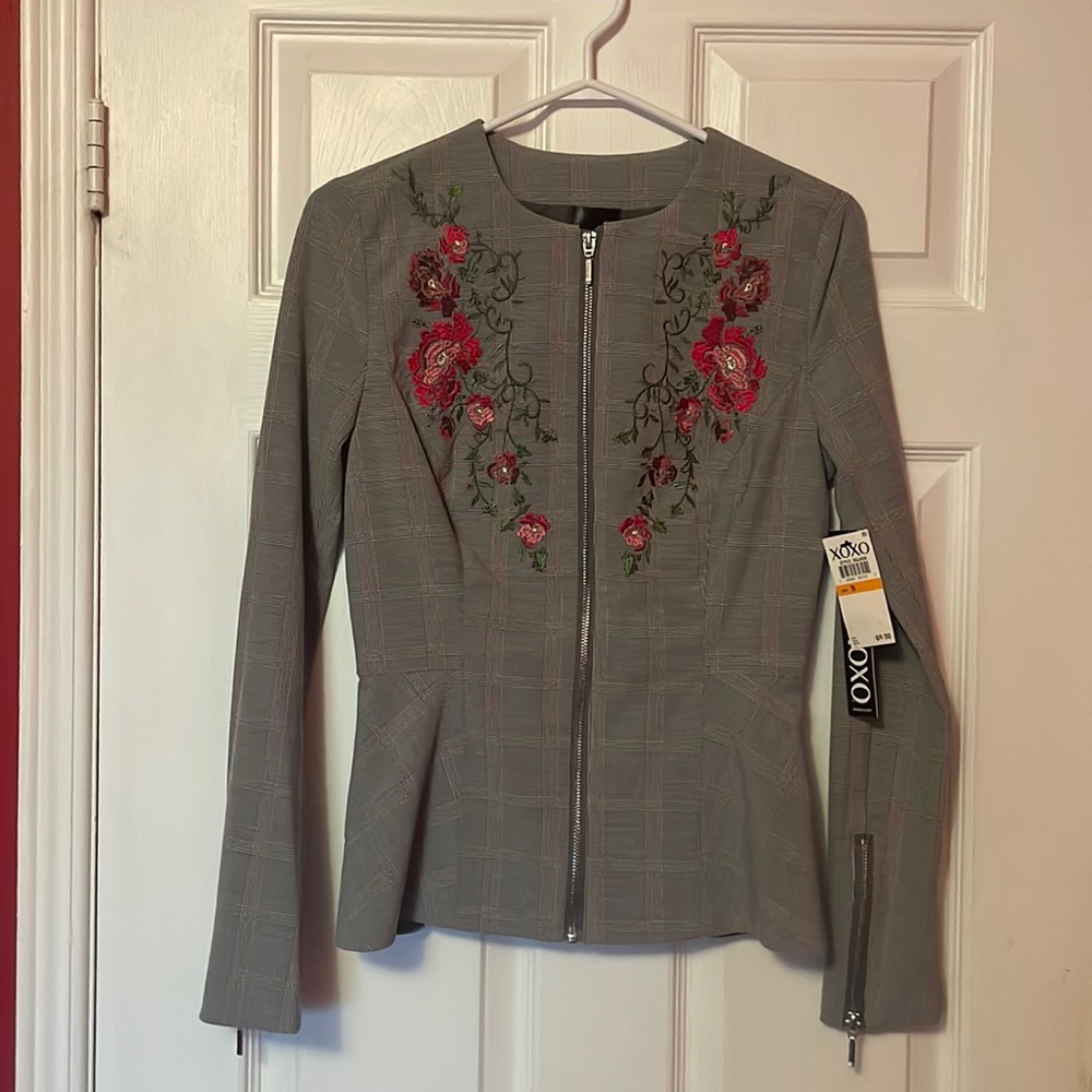 Grey blazer. Size S.